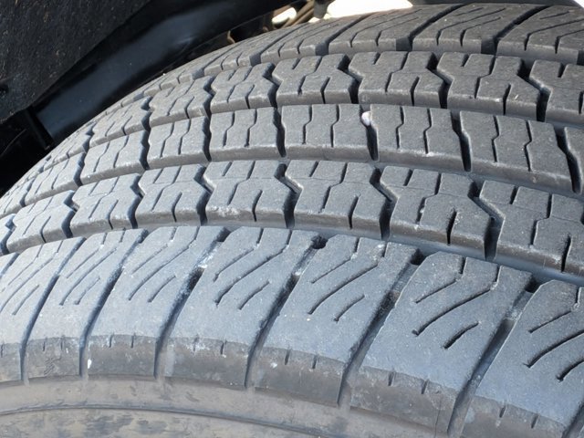 Certified 2023 Ford F150 Platinum w/ Equipment Group 701A High image 10