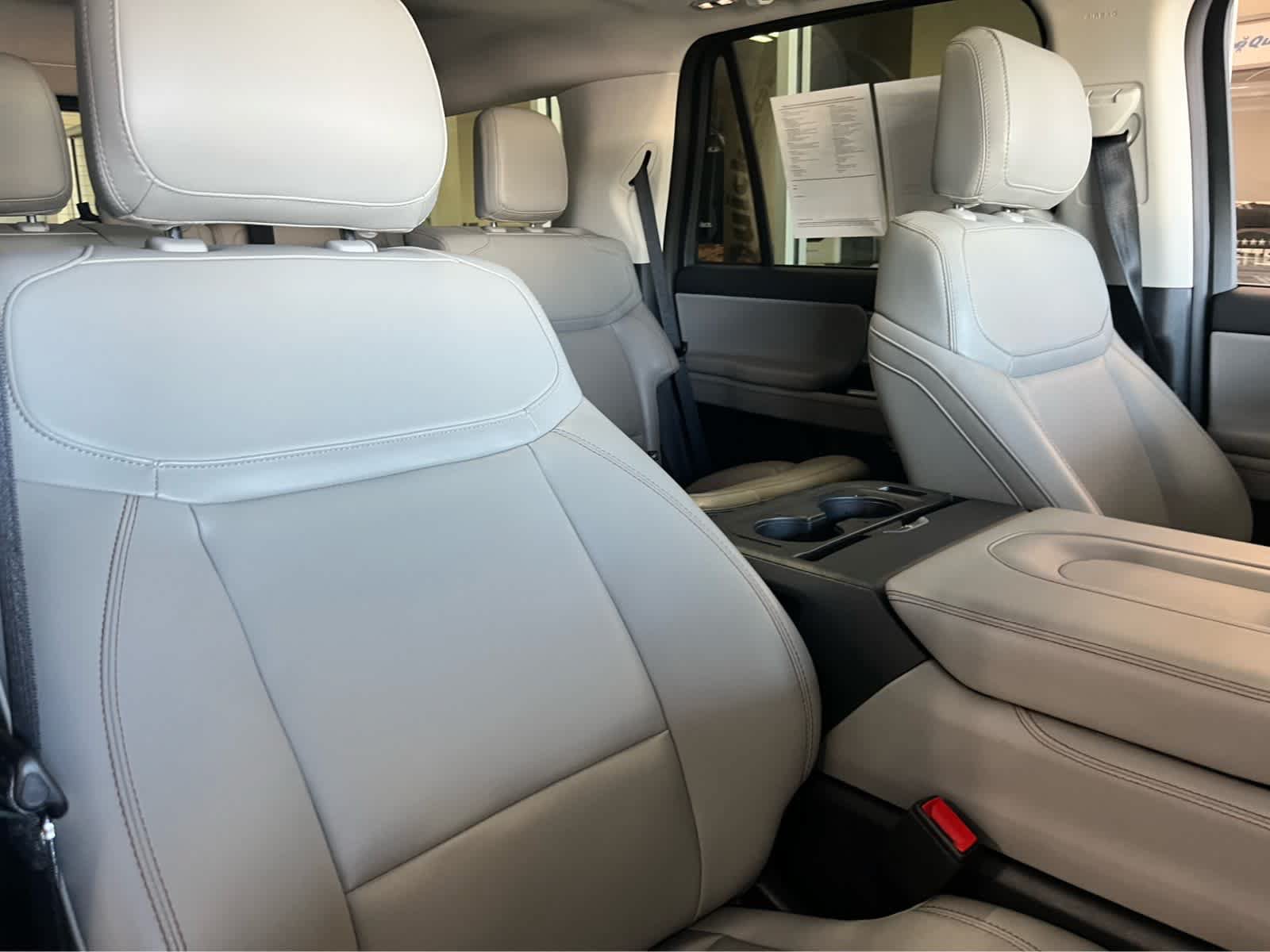 Certified 2025 Ford Expedition Active AWD/4WD image 47