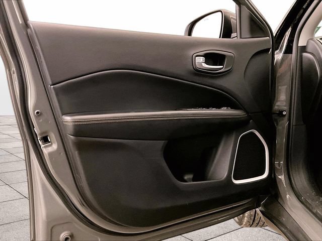 Used 2020 Jeep Compass Limited AWD/4WD image 22
