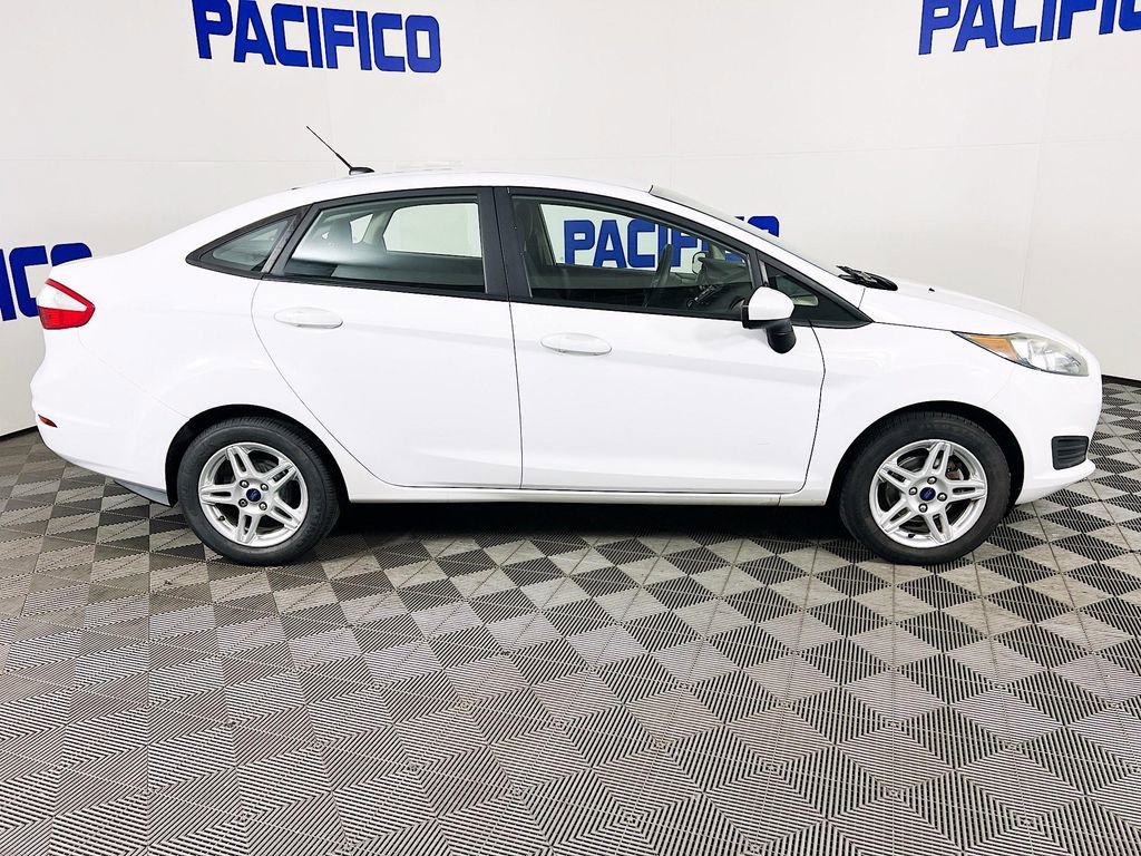 Certified 2017 Ford Fiesta SE FWD image 8