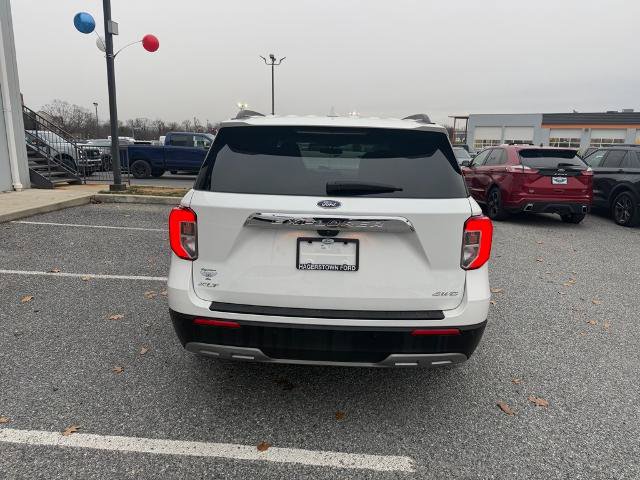 Certified 2023 Ford Explorer XLT w/ Equipment Group 202A image 7