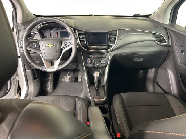 Used 2018 Chevrolet Trax LT w/ LT Convenience Package image 15