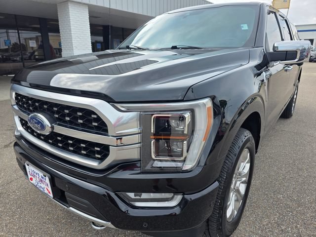 Certified 2022 Ford F150 Platinum w/ Equipment Group 701A High AWD/4WD image 4