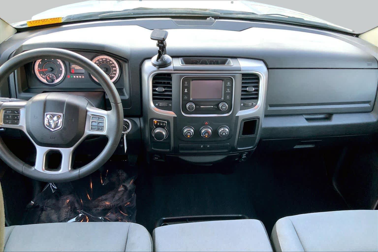 Used 2021 RAM 1500 Classic SLT RWD image 14