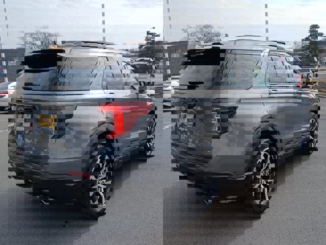 Certified 2023 Ford Explorer ST-Line w/ Class IV Trailer Tow Package image 4