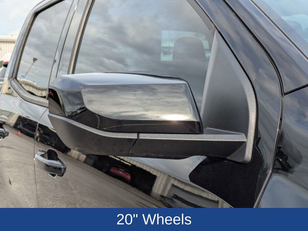 Used 2024 GMC Canyon AT4 w/ AT4 Premium Package image 13