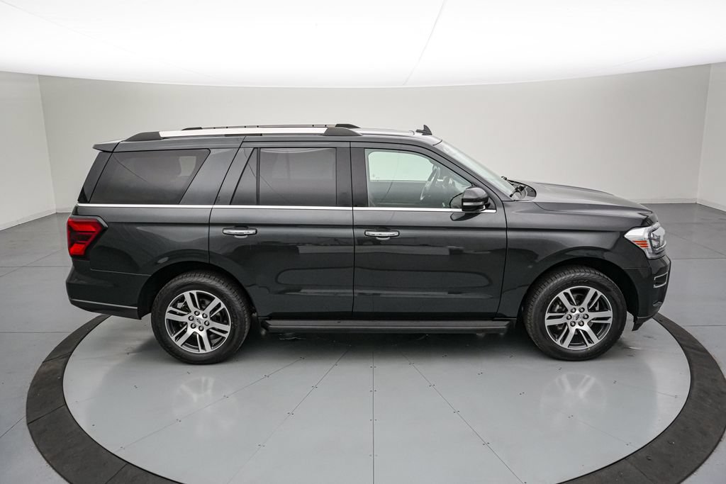 Certified 2024 Ford Expedition Limited AWD/4WD image 3