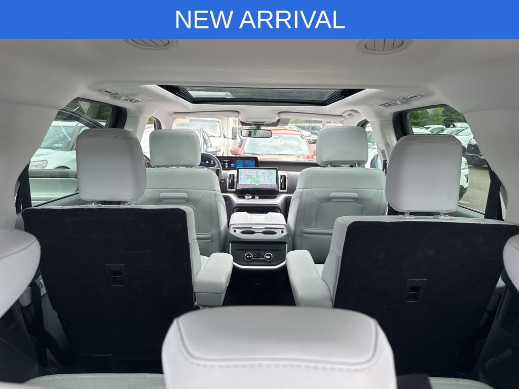Certified 2025 Ford Expedition Platinum AWD/4WD image 33
