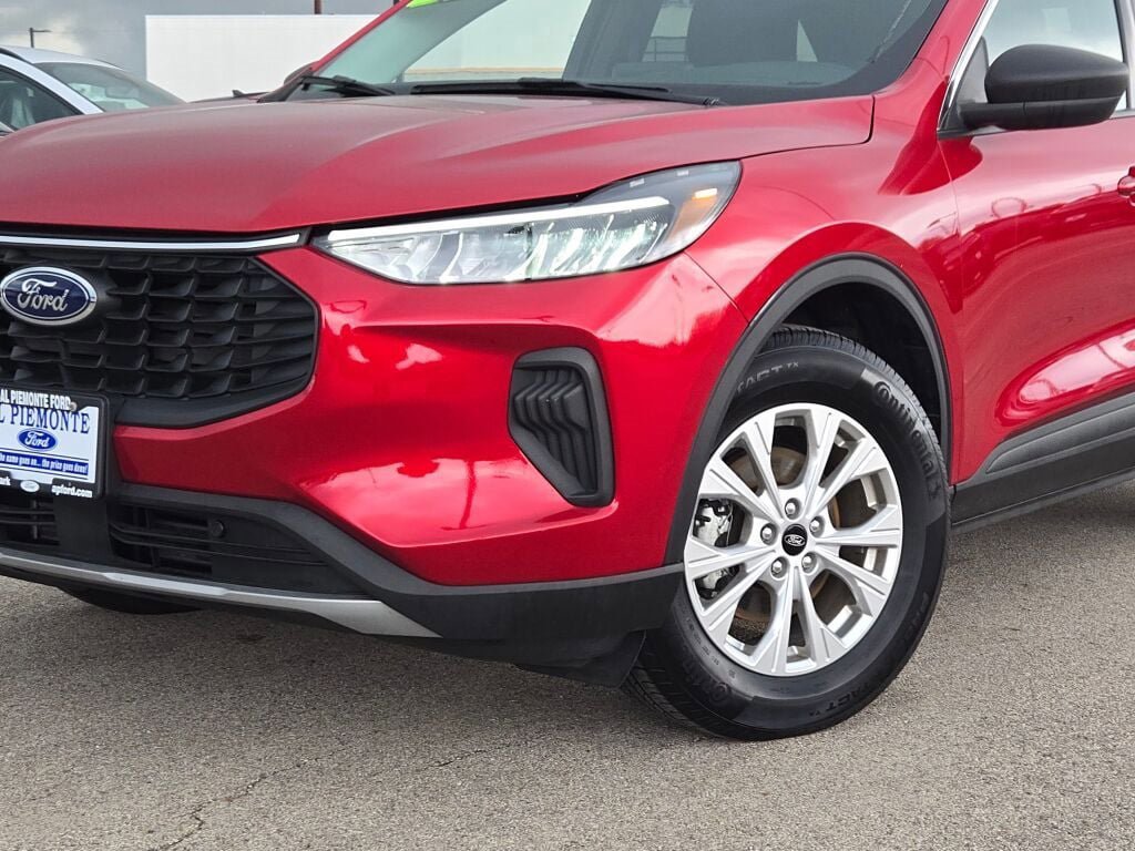 Certified 2023 Ford Escape Active image 7