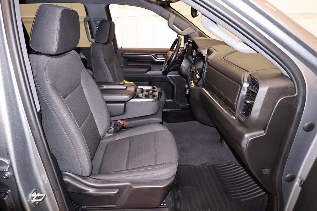 Used 2024 Chevrolet Silverado 1500 LT image 23