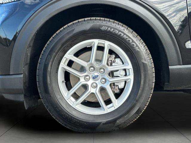 Certified 2025 Ford Explorer Active RWD image 26