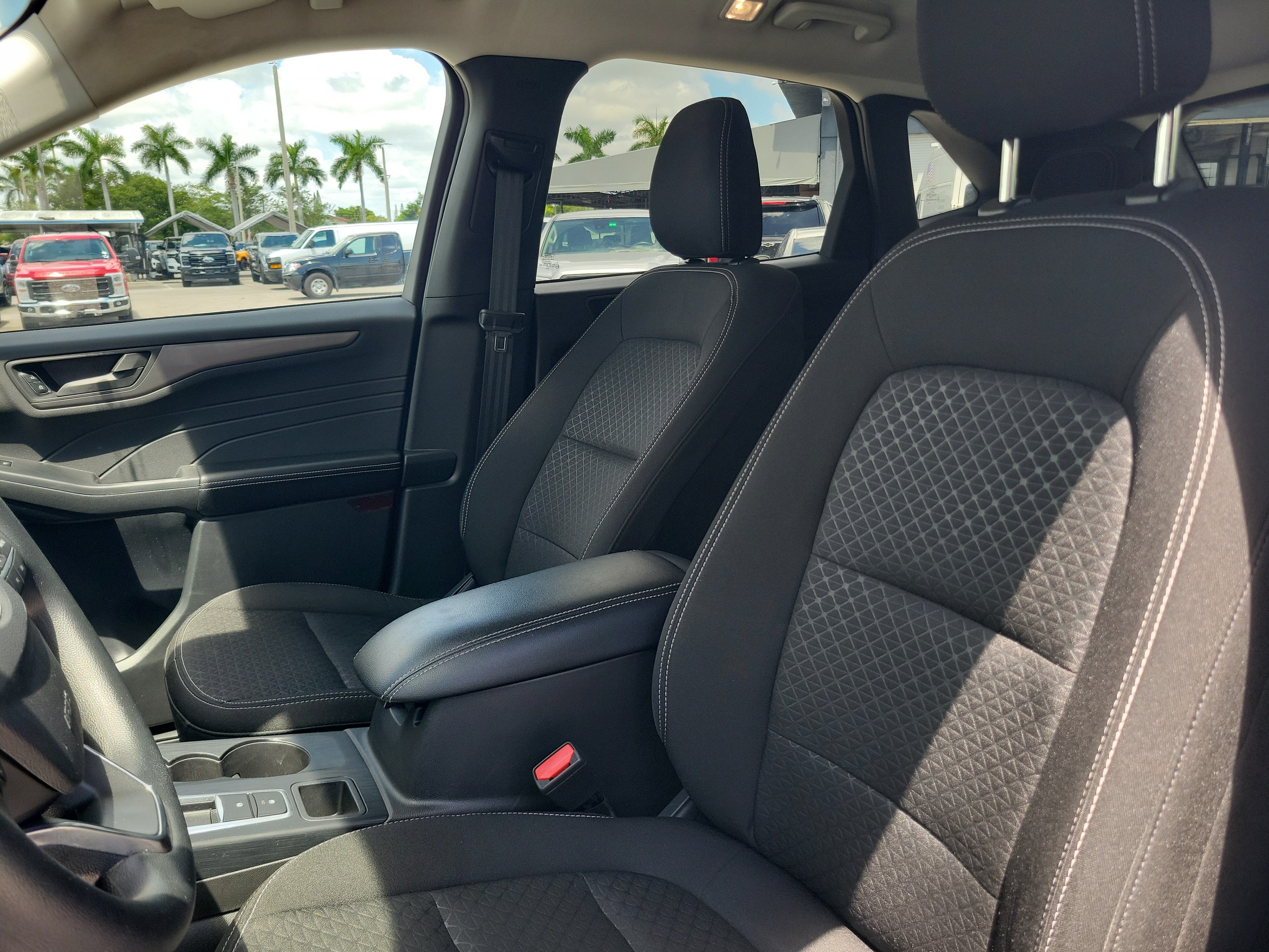 Certified 2025 Ford Escape Active w/ Tech Pack #1 FWD image 13