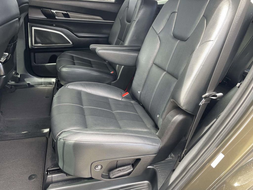 Used 2022 Kia Telluride EX w/ EX Premium Package image 21