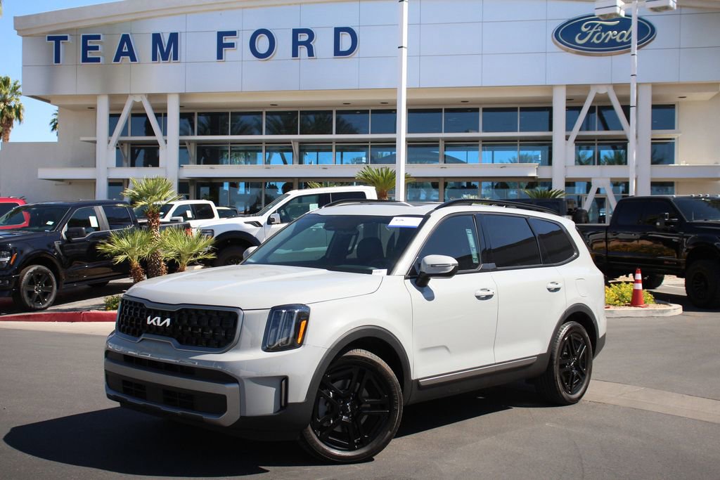 Used 2023 Kia Telluride EX X-Line AWD/4WD image 2