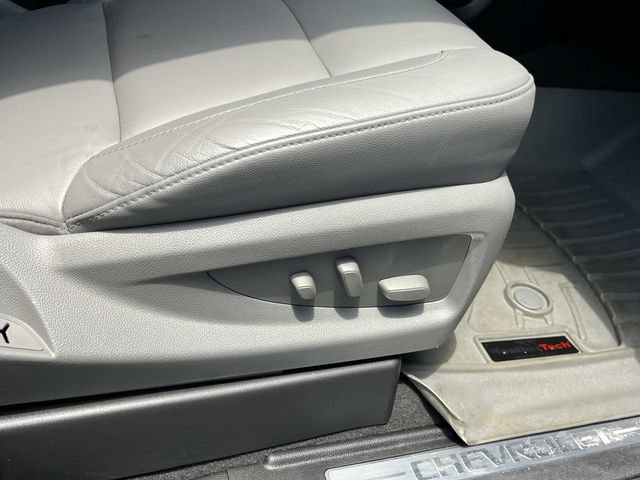 Used 2020 Chevrolet Tahoe LT w/ Luxury Package RWD image 29
