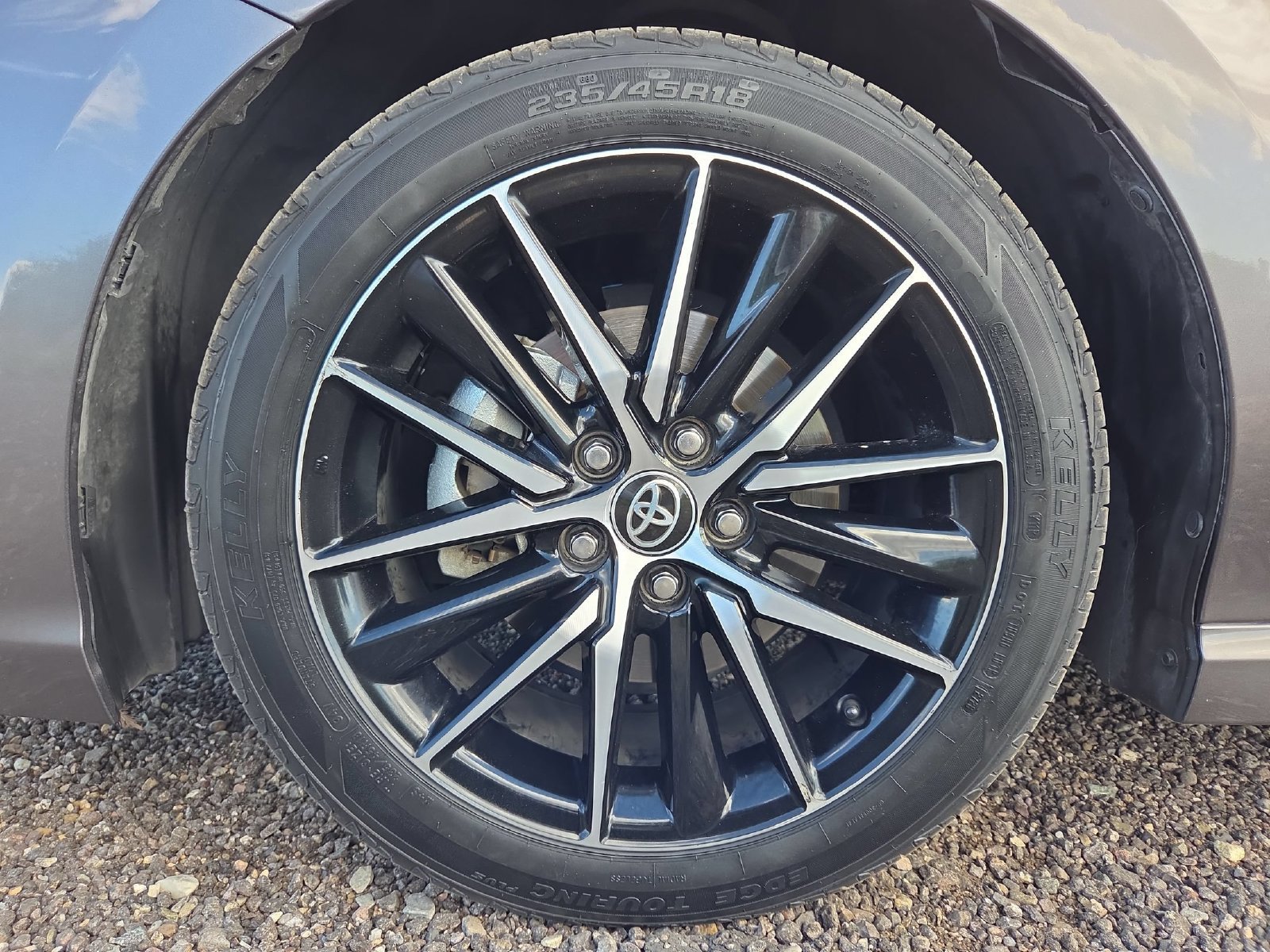 Used 2022 Toyota Camry SE FWD image 10