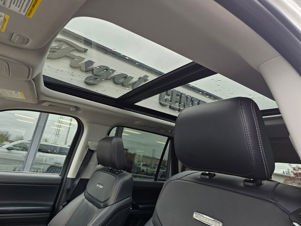 Certified 2025 Ford Expedition Platinum AWD/4WD image 20