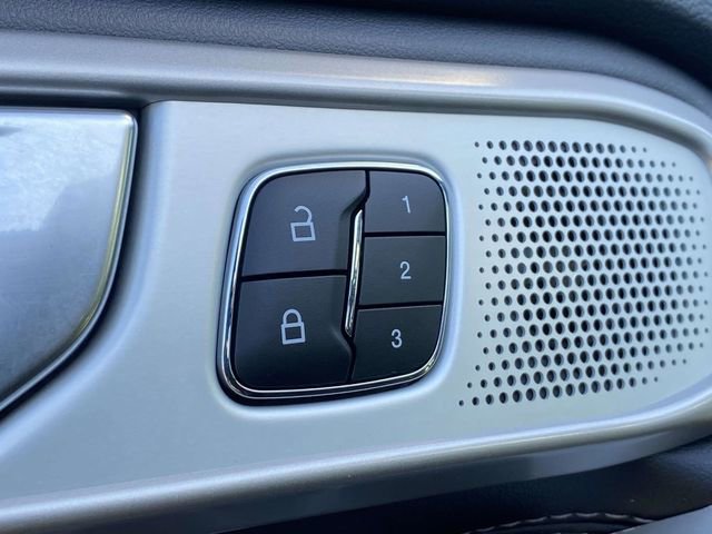 Certified 2023 Ford Explorer Limited w/ Limited Technology Package image 24