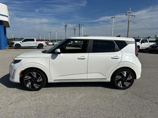 Used 2023 Kia Soul GT-Line image 2