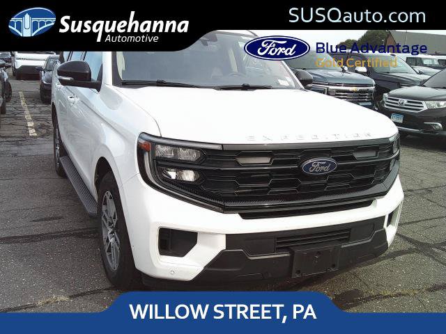 Certified 2025 Ford Expedition Active AWD/4WD image 1