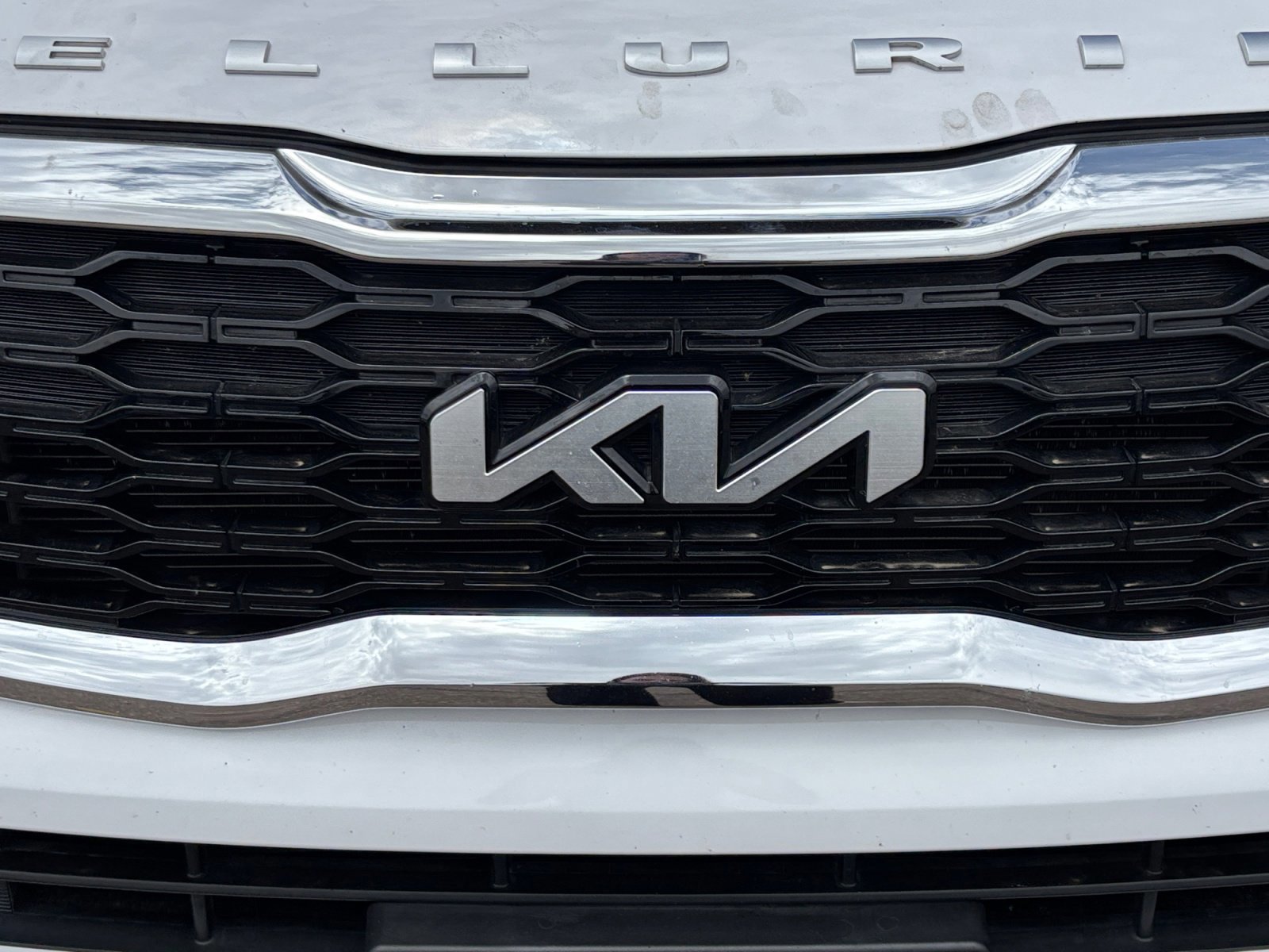 Used 2022 Kia Telluride LX image 22