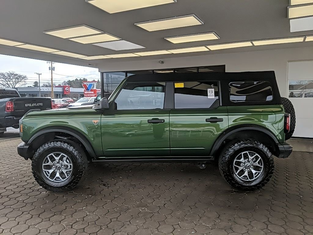 Certified 2025 Ford Bronco Badlands image 6