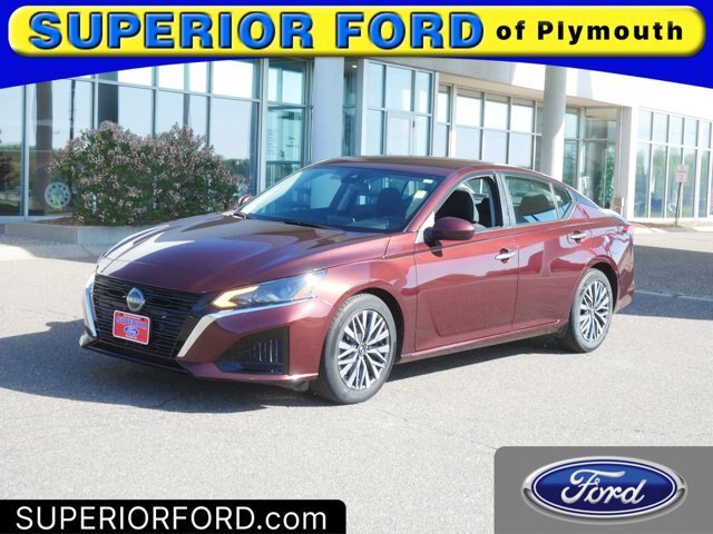 Used 2023 Nissan Altima 2.5 SV FWD image 1