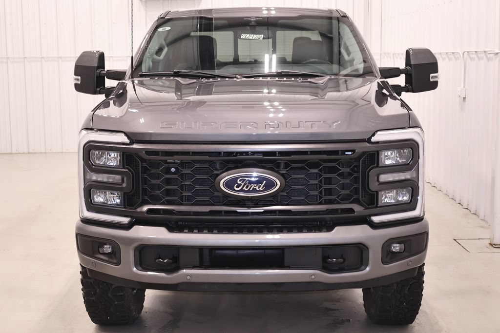 Certified 2023 Ford F250 Lariat w/ Tremor Off-Road Package AWD/4WD image 5