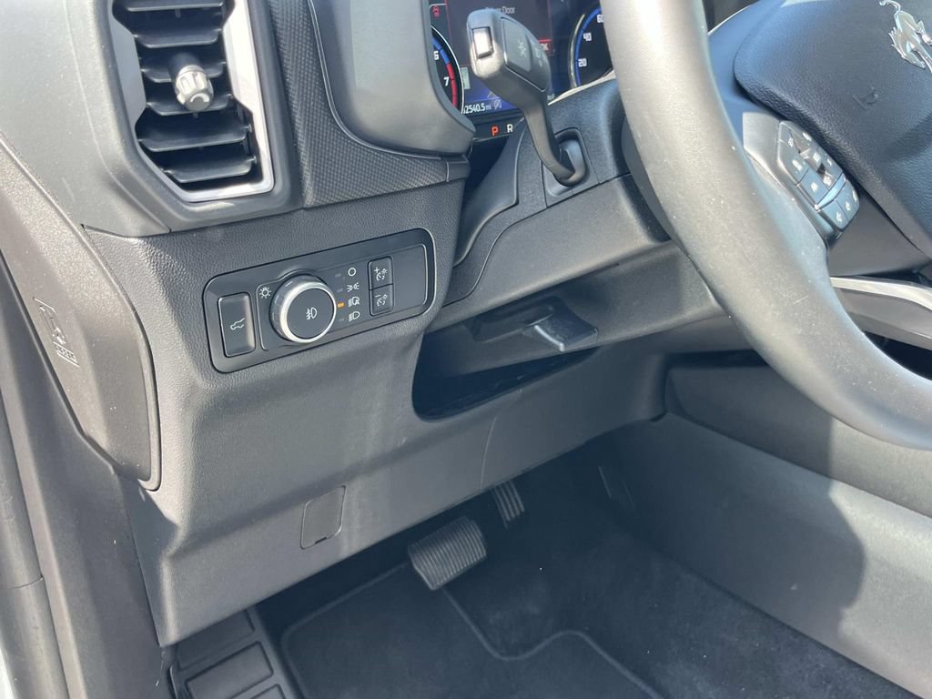 Certified 2024 Ford Bronco Sport Outer Banks w/ Tech Package AWD/4WD image 38