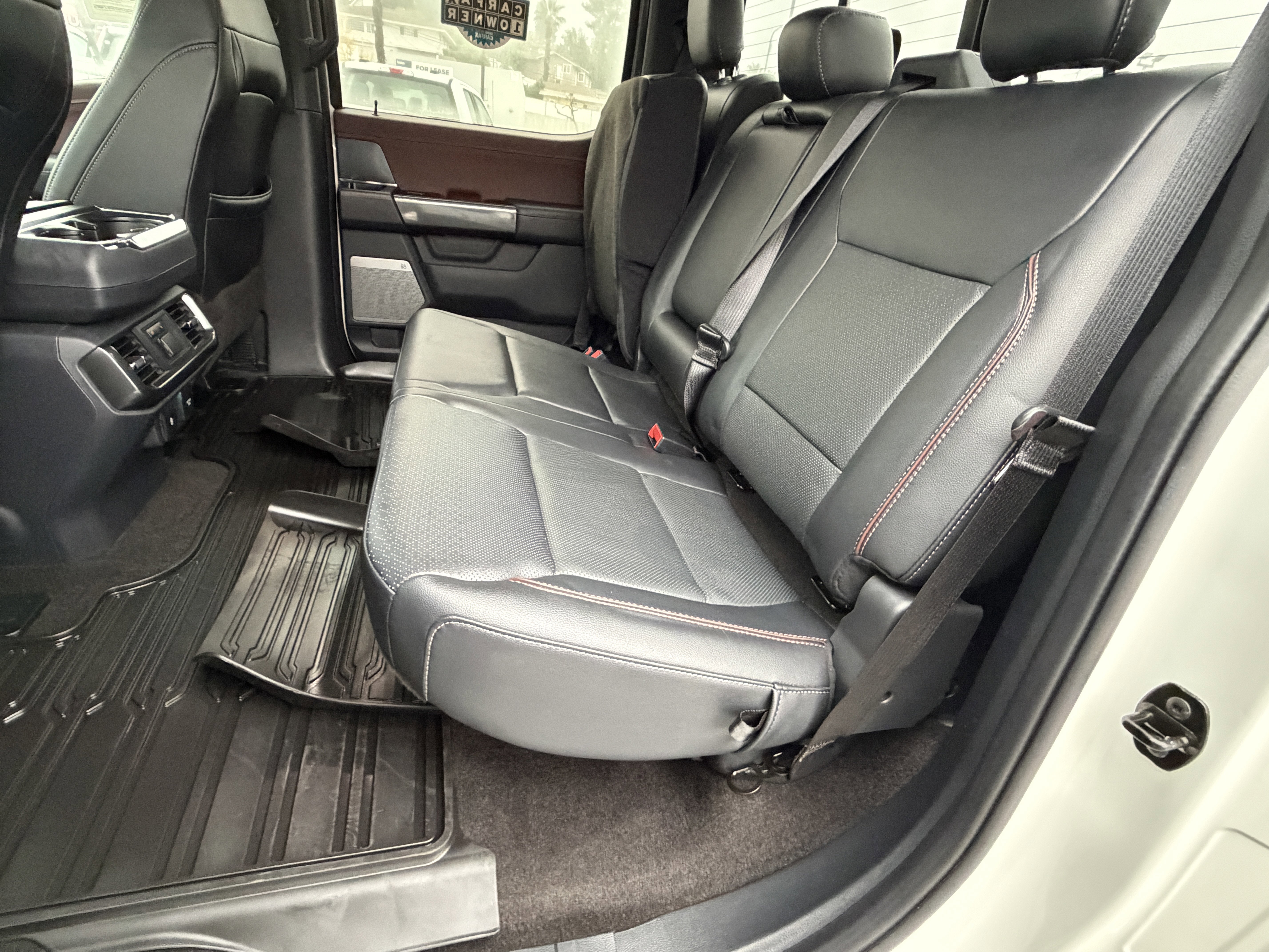 Certified 2022 Ford F150 Lariat w/ Equipment Group 502A High image 21