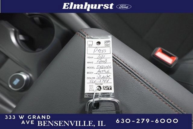 Certified 2025 Ford Explorer Active image 33