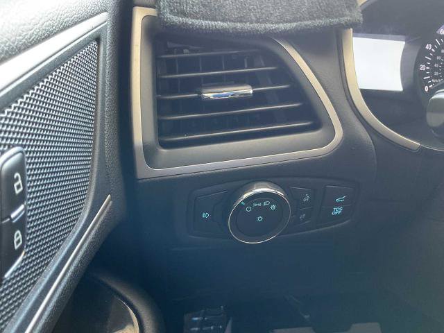 Certified 2020 Ford Edge SEL w/ Convenience Package AWD/4WD image 16