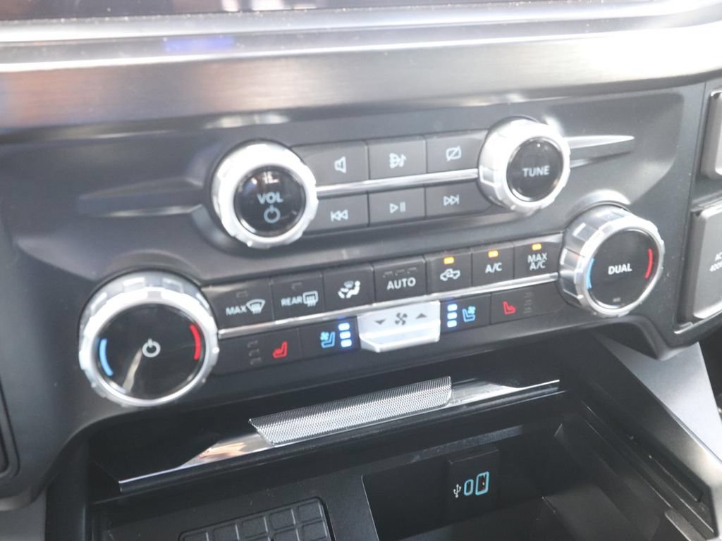 Certified 2024 Ford F450 Lariat AWD/4WD image 23