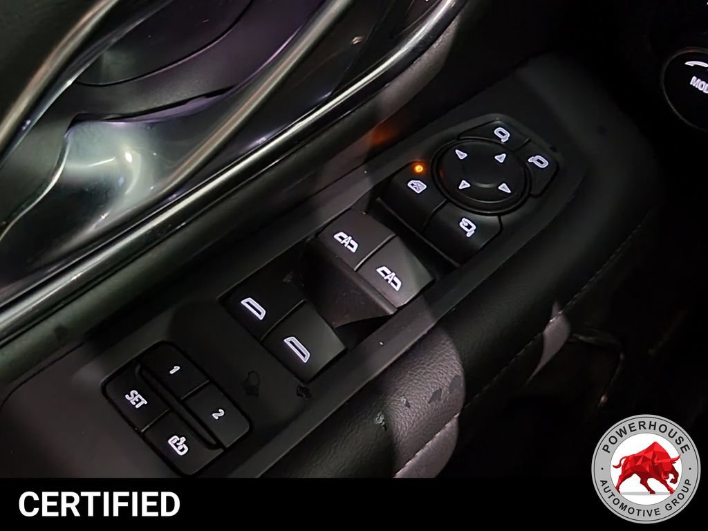 Used 2022 Chevrolet Tahoe Z71 w/ Luxury Package AWD/4WD image 30