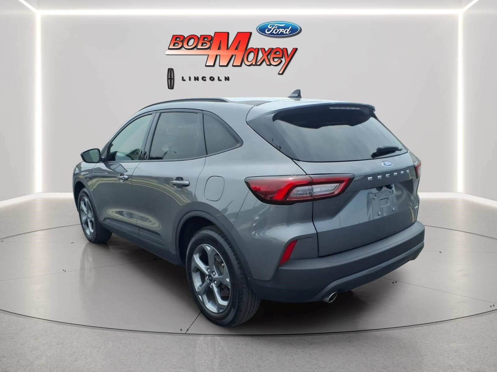 Certified 2025 Ford Escape ST-Line Select AWD/4WD image 6