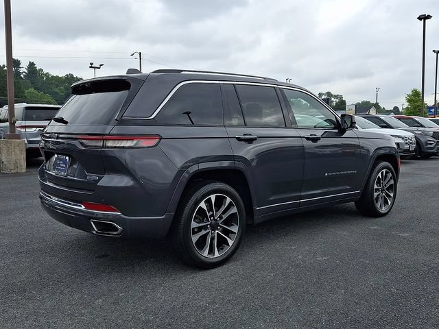 Used 2022 Jeep Grand Cherokee Overland w/ Luxury Tech Group IV AWD/4WD image 6