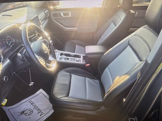 Certified 2023 Ford Explorer XLT w/ Equipment Group 202A AWD/4WD image 5
