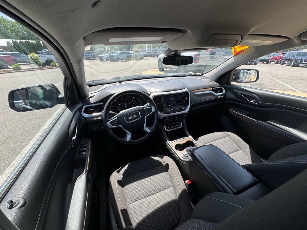 Used 2023 GMC Acadia SLE w/ Driver Convenience Package FWD image 28