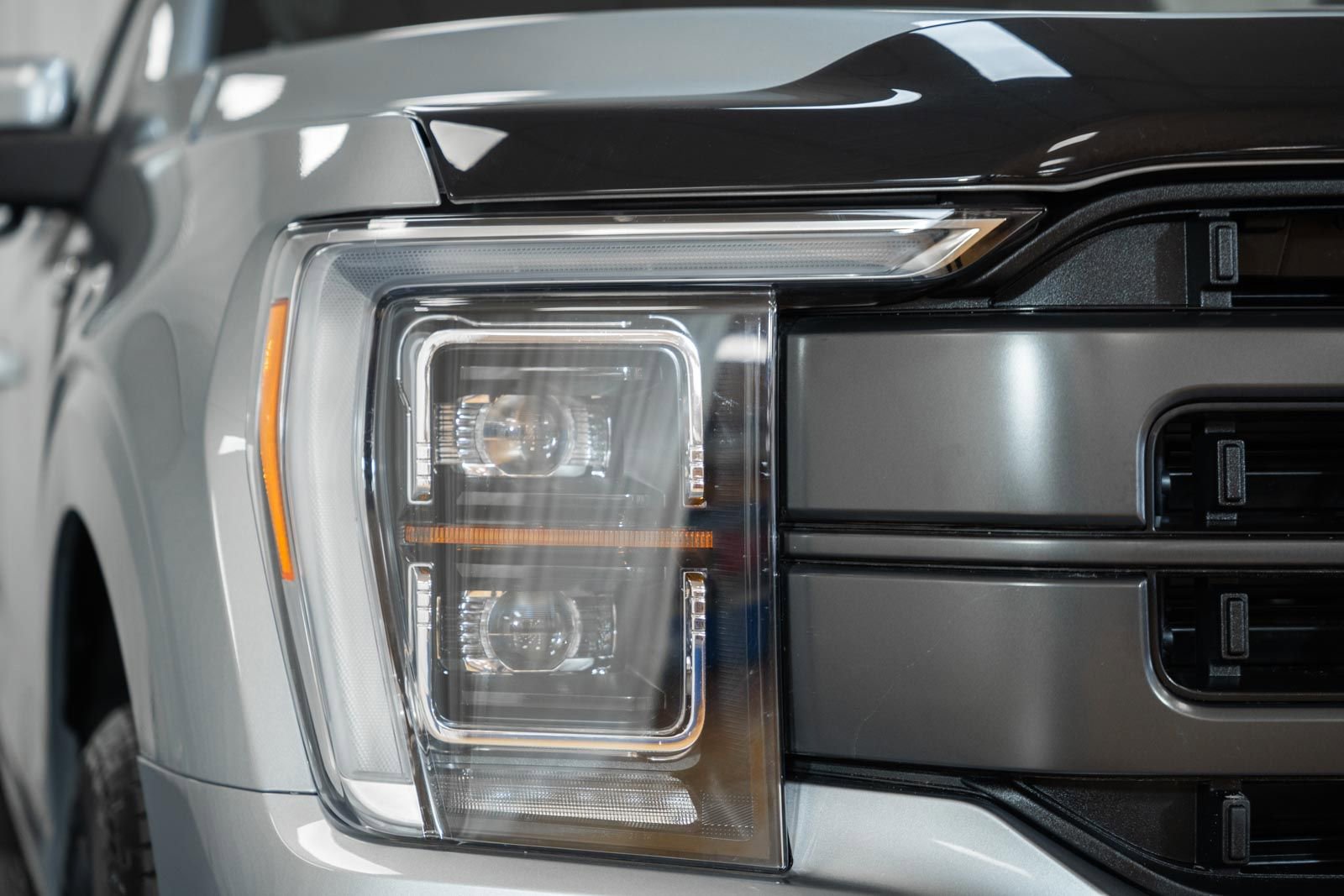 Certified 2023 Ford F150 Lariat w/ Equipment Group 502A High image 9