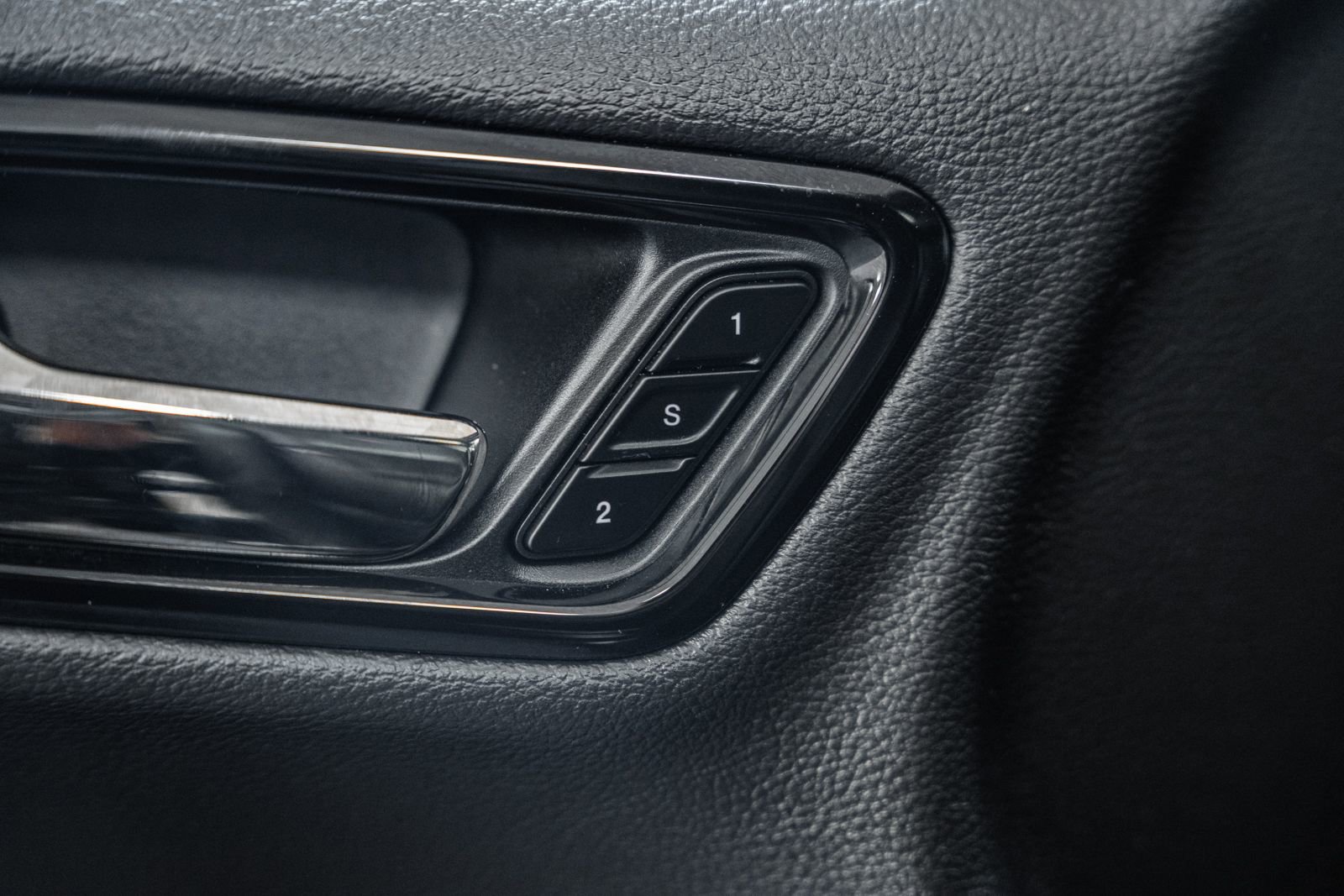 Used 2025 Dodge Durango GT AWD/4WD image 41