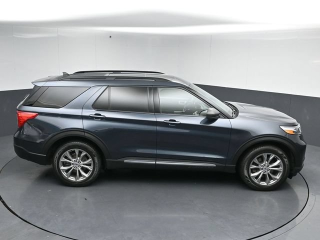 Certified 2022 Ford Explorer XLT w/ Equipment Group 202A AWD/4WD image 53