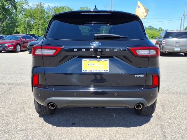 Certified 2023 Ford Escape ST-Line Elite AWD/4WD image 7