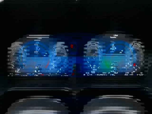 Certified 2025 Ford Escape Platinum image 30