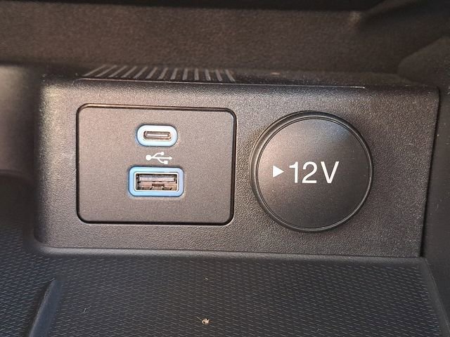 Certified 2022 Ford Escape SE w/ SE Sport Appearance Package FWD image 24