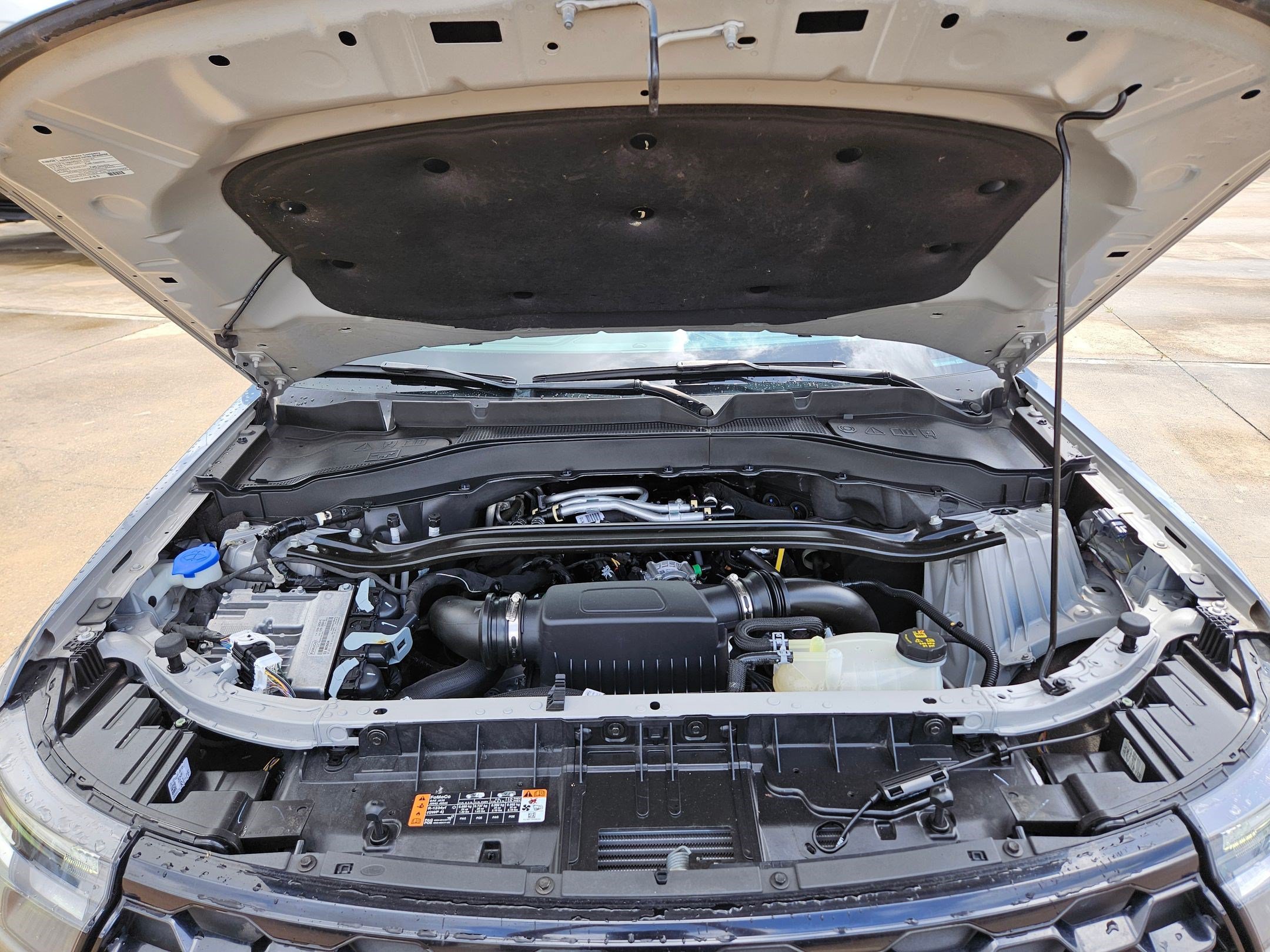 Certified 2025 Ford Explorer ST RWD image 35