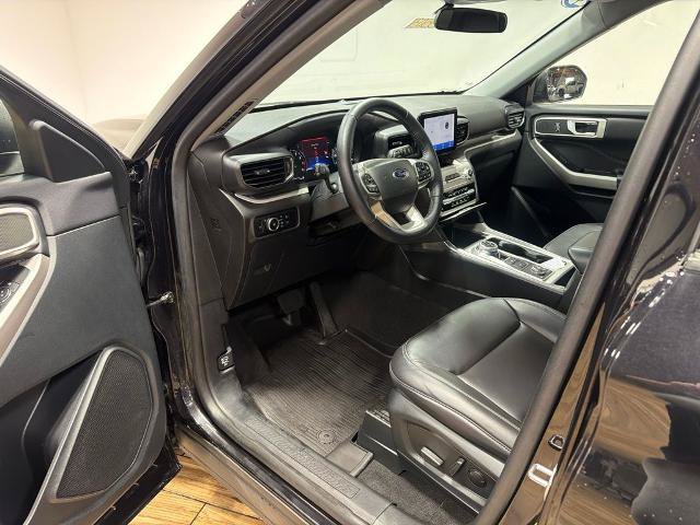 Certified 2023 Ford Explorer XLT w/ Equipment Group 202A AWD/4WD image 21