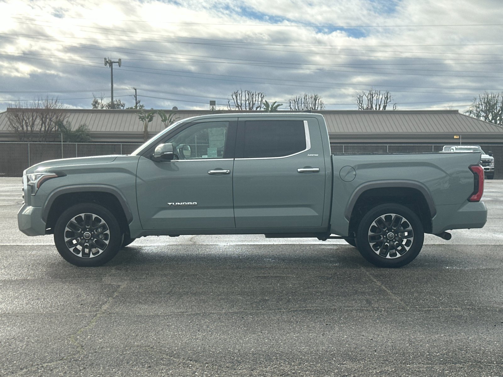 Used 2024 Toyota Tundra Limited image 7