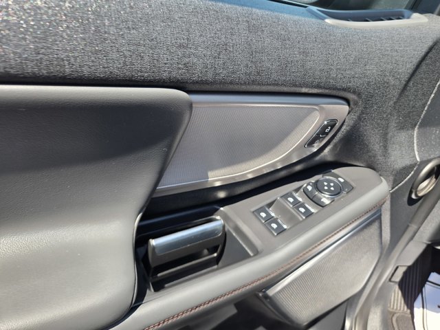 Certified 2025 Ford Expedition Active AWD/4WD image 35