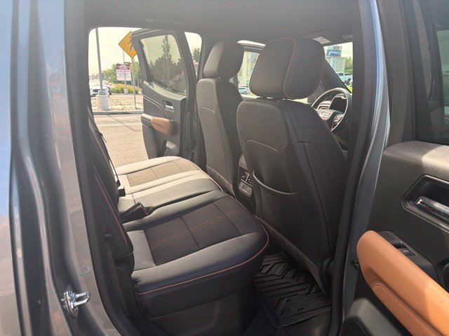 Used 2025 GMC Canyon AT4 AWD/4WD image 16