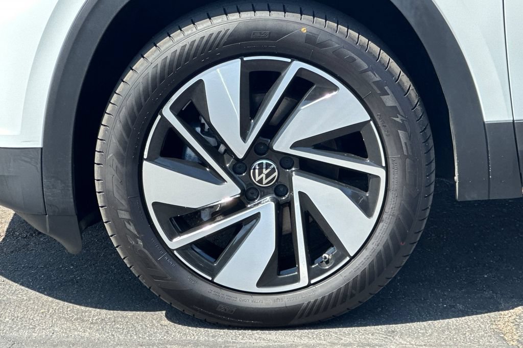 Used 2024 Volkswagen Atlas SE AWD/4WD image 30